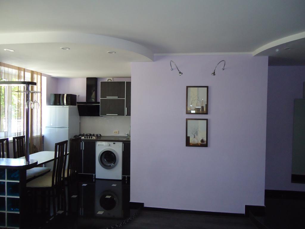 Apartment On Sovetskaya 103 博布鲁伊斯克 外观 照片