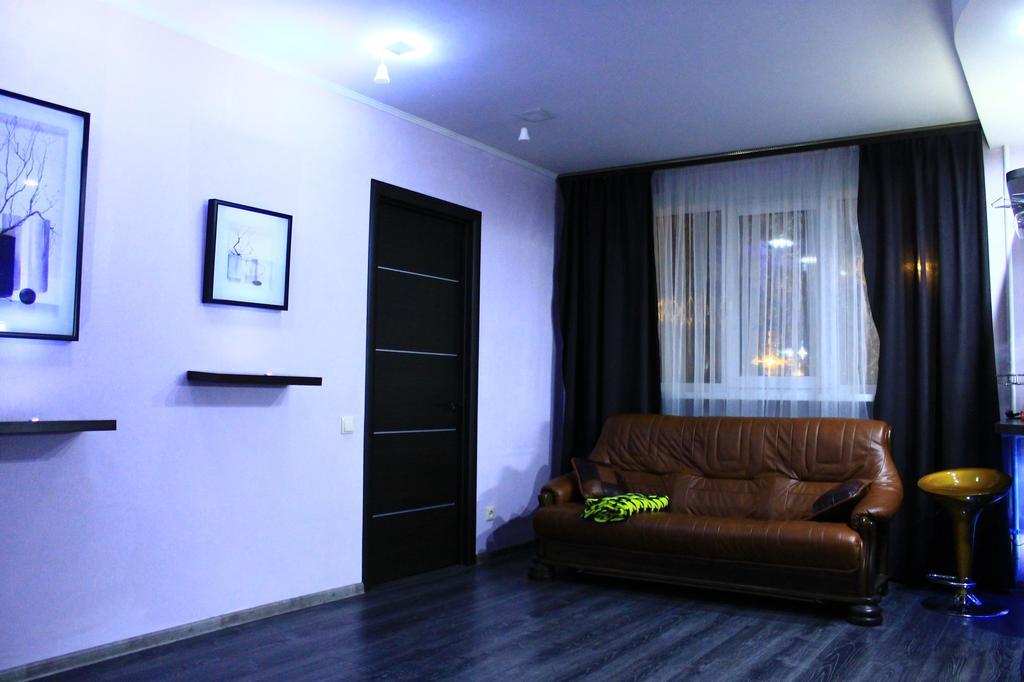 Apartment On Sovetskaya 103 博布鲁伊斯克 外观 照片