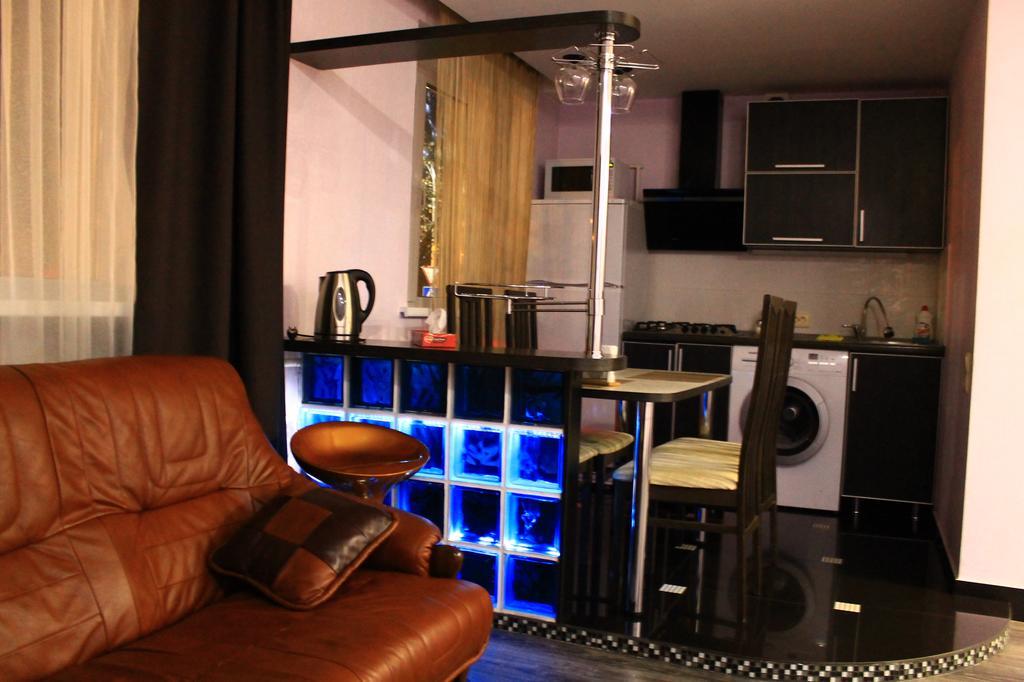 Apartment On Sovetskaya 103 博布鲁伊斯克 外观 照片