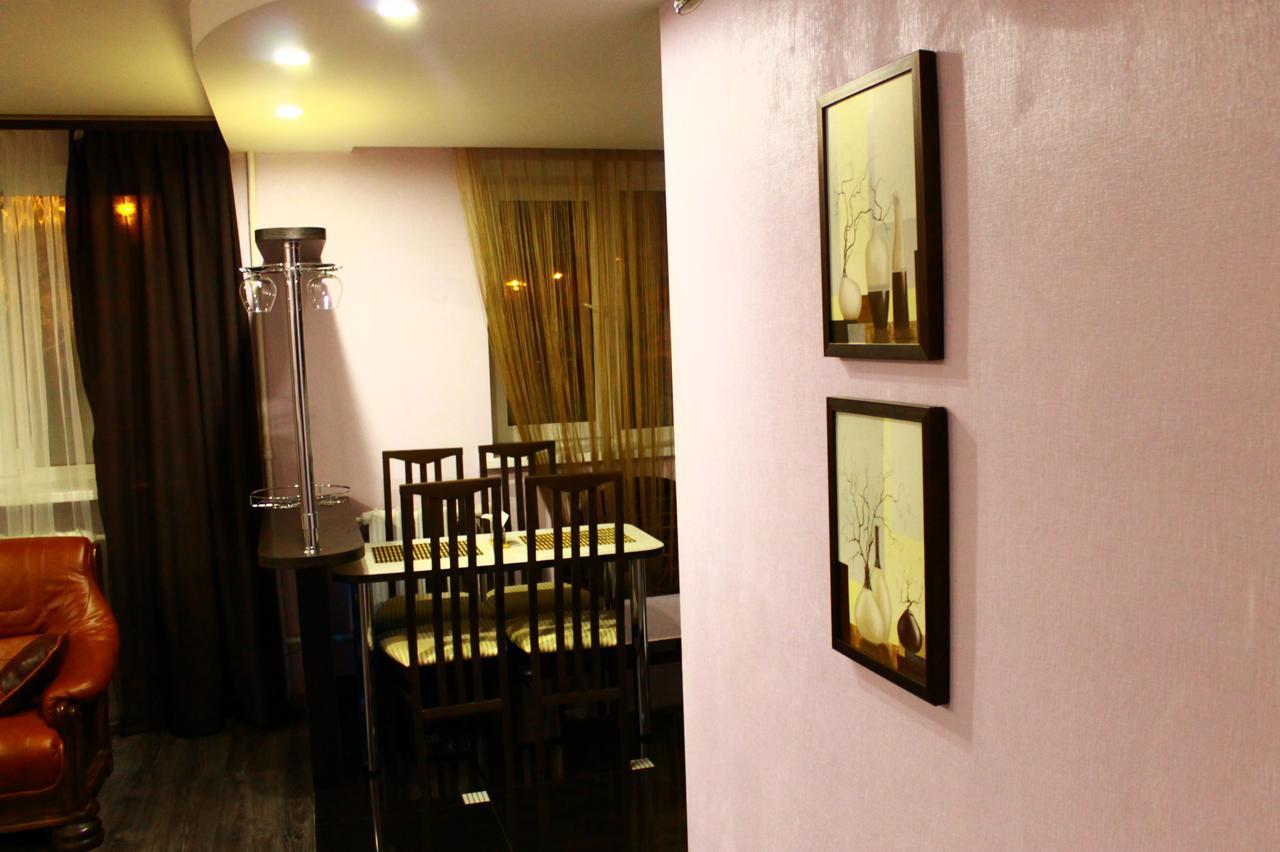 Apartment On Sovetskaya 103 博布鲁伊斯克 外观 照片
